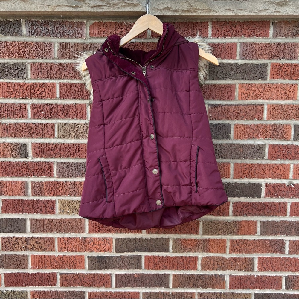 Prince & Fox Burgundy Puffer Faux Fur Hooded Jacket Vest